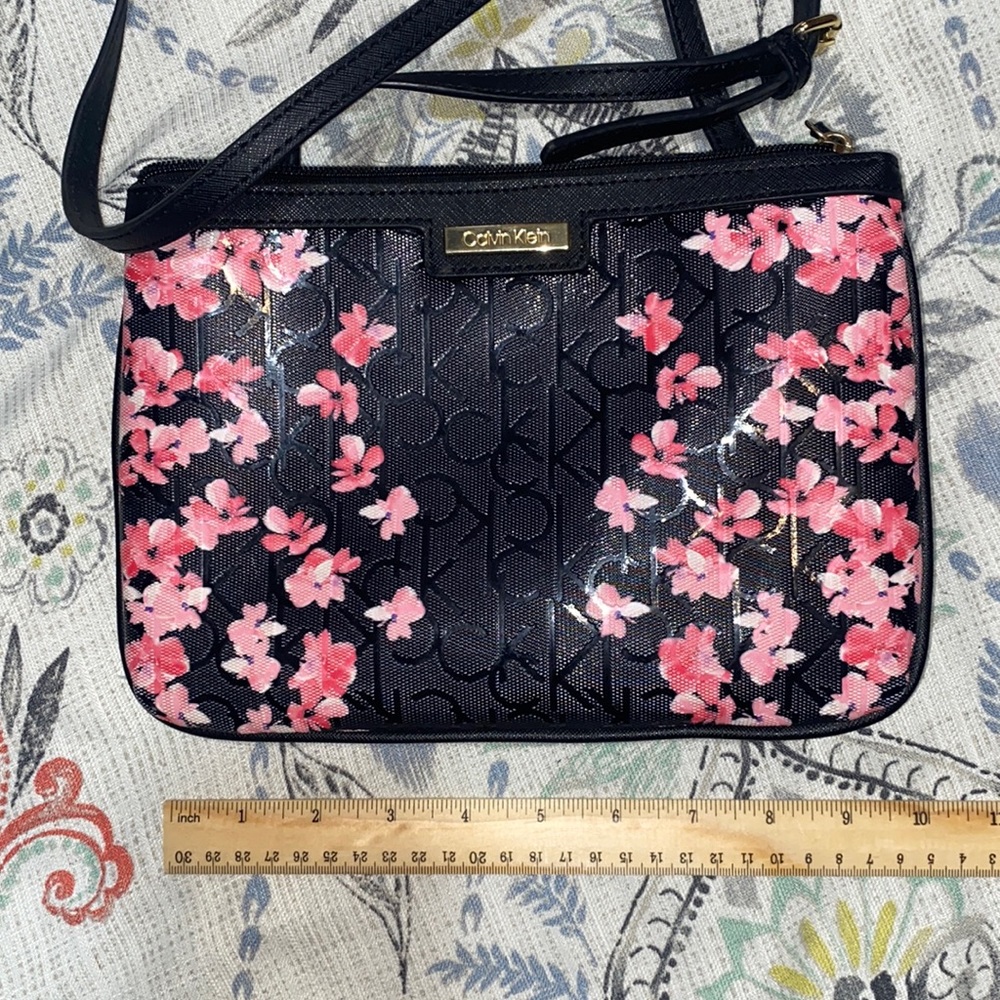 Calvin Klein Crossbody